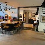 Loft Reims-fr 250m2 Privatifs, Piscine Interieure Chauffee, Et Parking Apartment