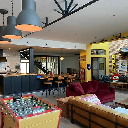 Loft Reims-fr 250m2 Privatifs, Piscine Interieure Chauffee, Et Parking * ランス