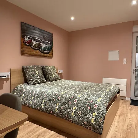 Loft Reims-fr 250m2 Privatifs, Piscine Interieure Chauffee, Et Parking アパート *