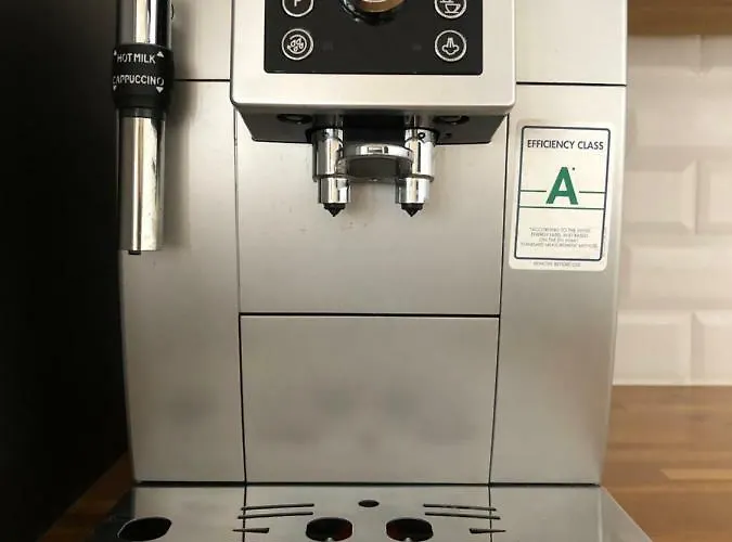 Loft Reims-fr 250m2 Privatifs, Piscine Interieure Chauffee, Et Parking Reims